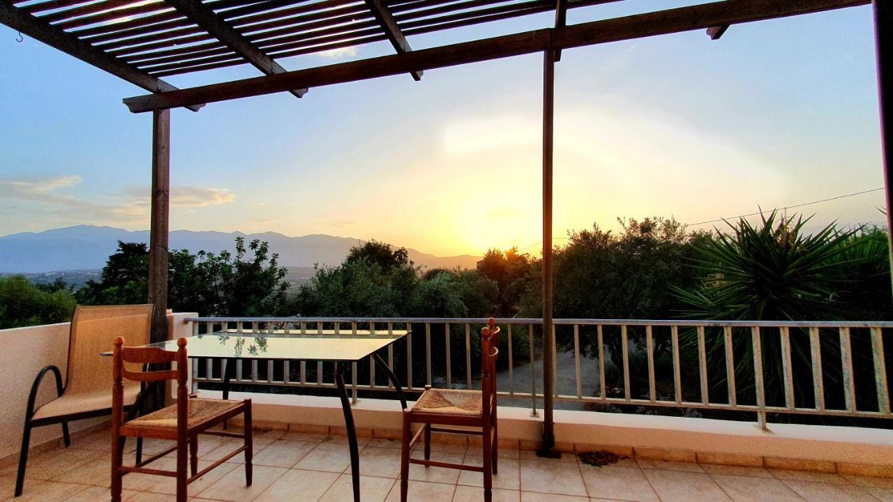 Alpha House Hotel Plaka  Exterior foto